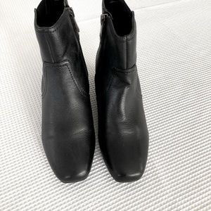 Anne Klein Wedge Leather Booties Size 5M